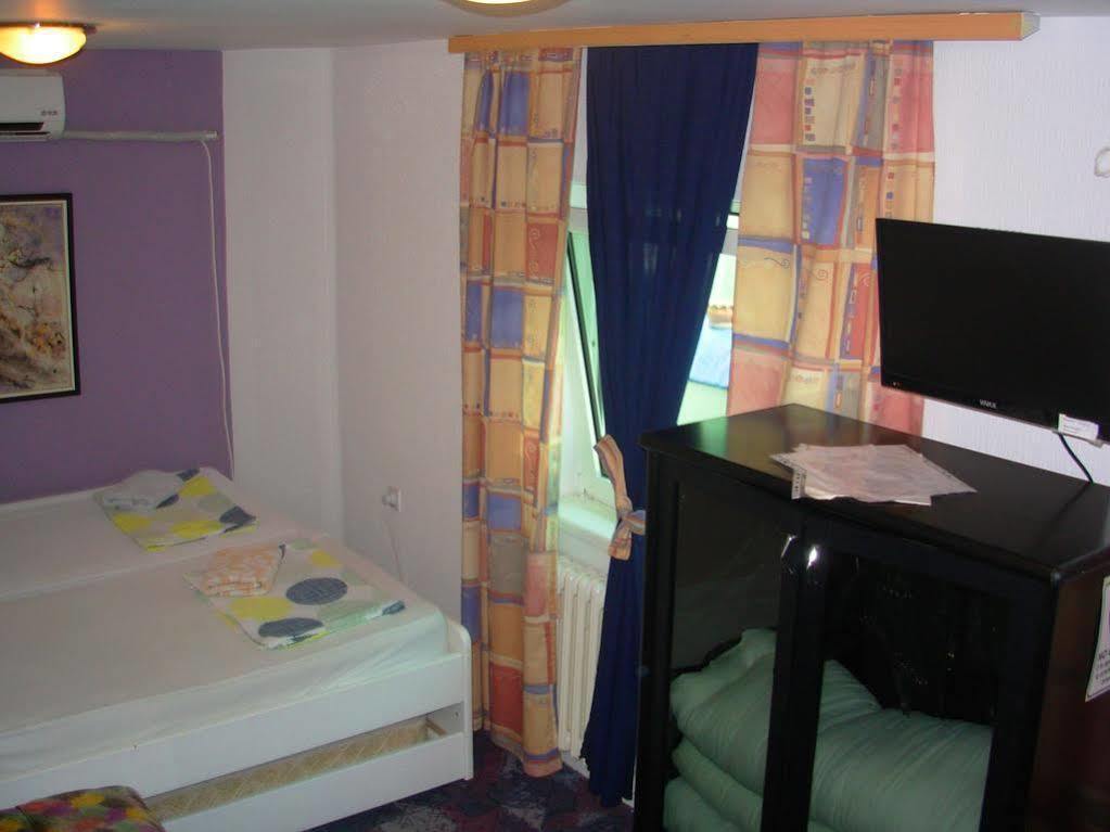 Hostel 021 Nowy Sad Zewnętrze zdjęcie